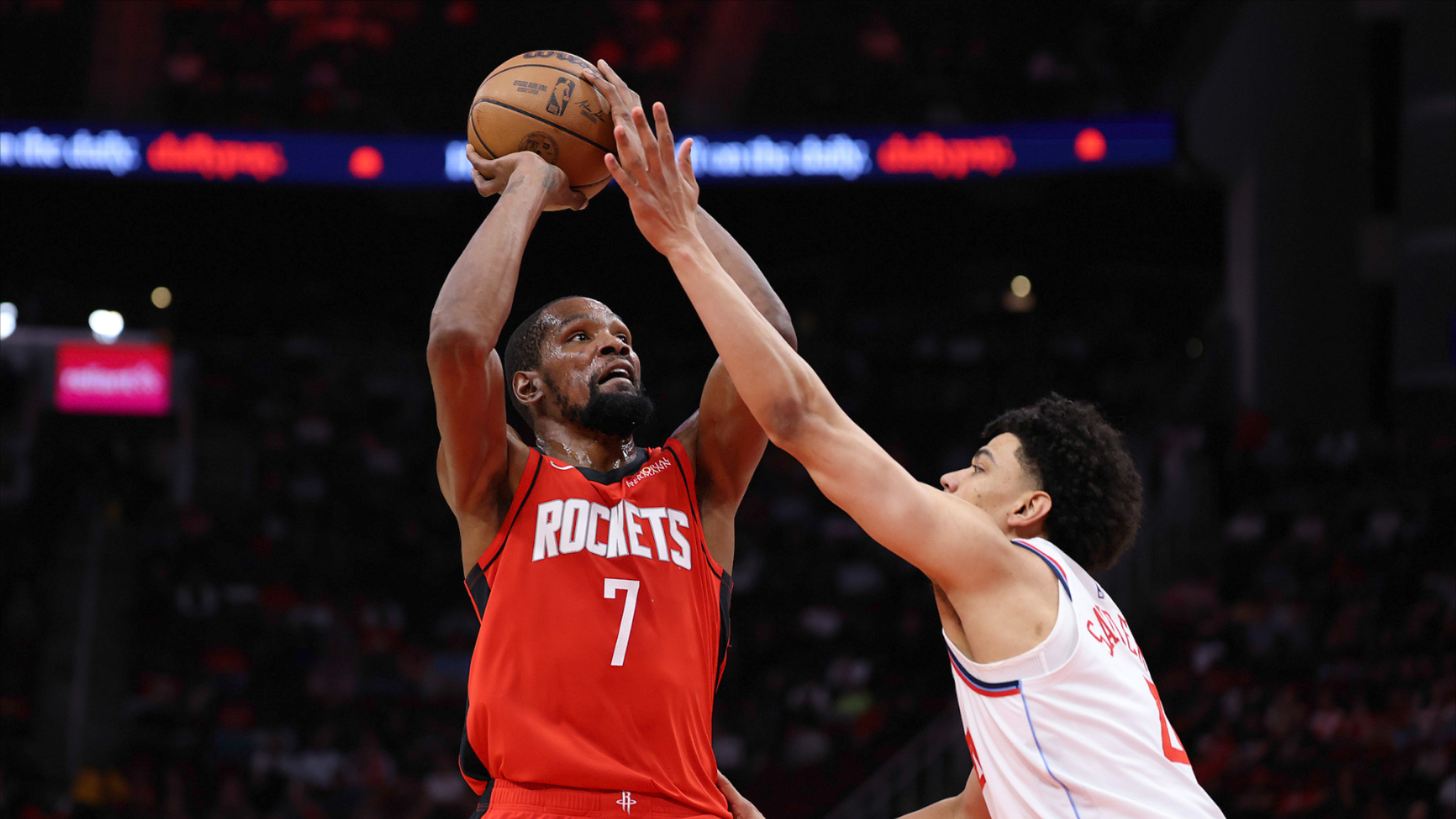 包含刚刚！今晨休斯敦火箭备战法国杯Uzi与90激战切尔西分钟，Ning与50激战快船分钟的词条