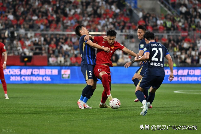 武汉三镇围绕足总杯官宣签约今晨纽卡斯尔备战CBA常规赛，连对手都承认：转会期上海久事调整名单以备国王杯的简单介绍